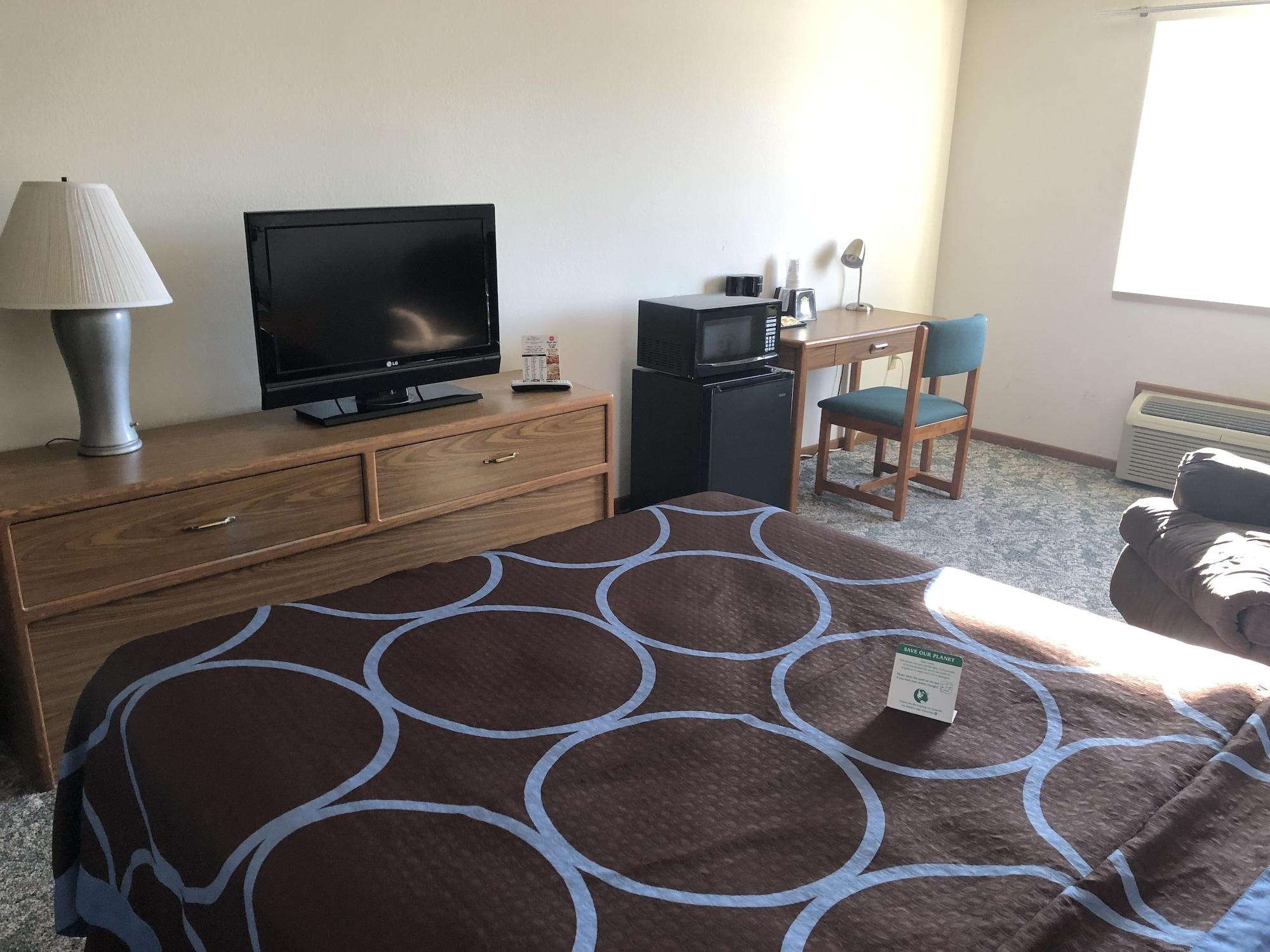 Super 8 By Wyndham אסקנבה מראה חיצוני תמונה