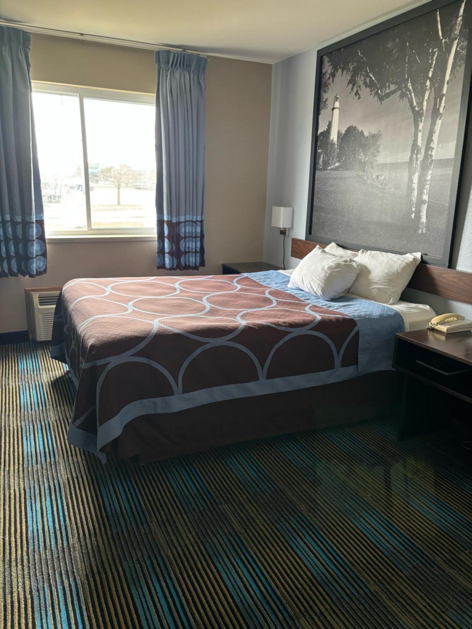 Super 8 By Wyndham אסקנבה מראה חיצוני תמונה