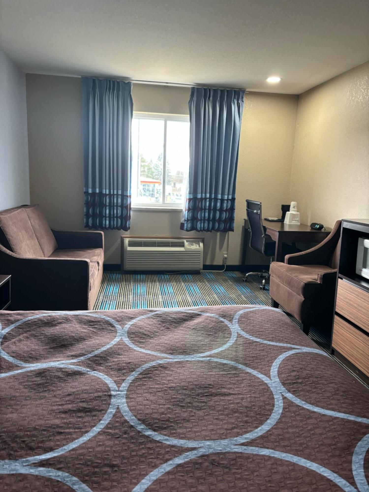 Super 8 By Wyndham אסקנבה מראה חיצוני תמונה