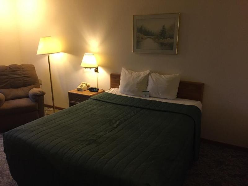 Super 8 By Wyndham אסקנבה מראה חיצוני תמונה